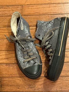 Converse Chuck Taylor Gray Size 7 M 9 W Hi Top Sneaker All Star